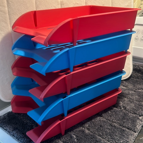SALE!! 5 paper organizers stackable tray.  2 - Picture 1 of 7